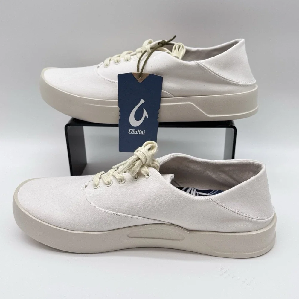 Size 9.5M- OluKai Tradewind Island Footwear, Off White Canvas Drop-In Heel